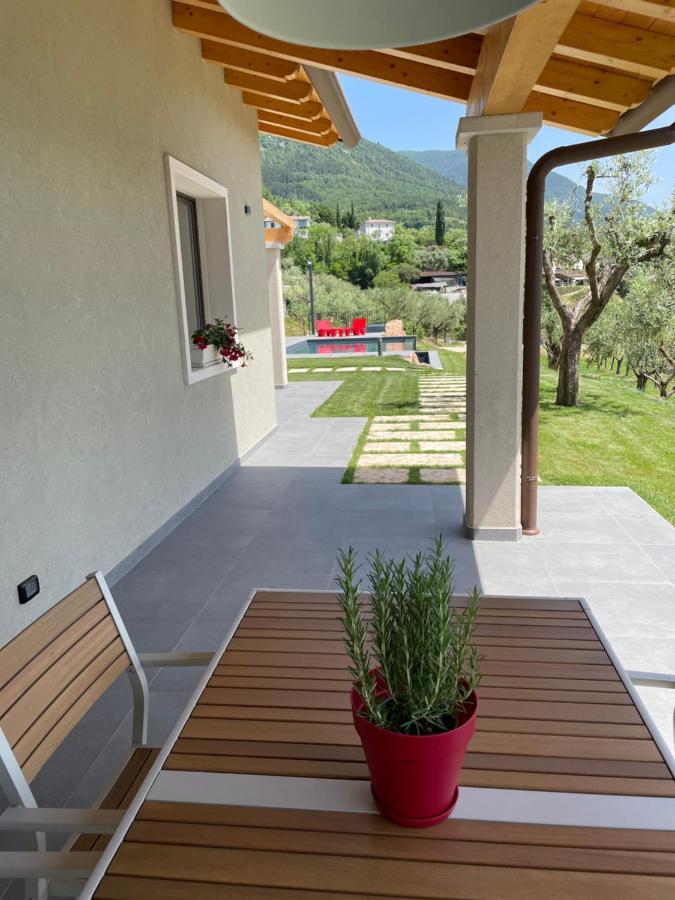 Villa Boni Костермано Екстериор снимка