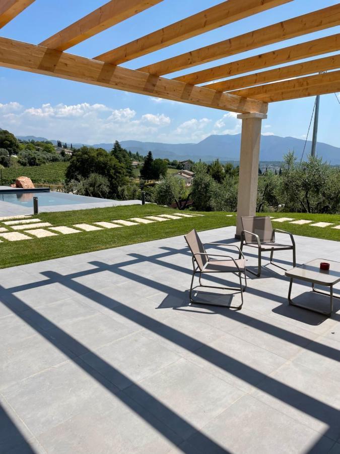 Villa Boni Костермано Екстериор снимка
